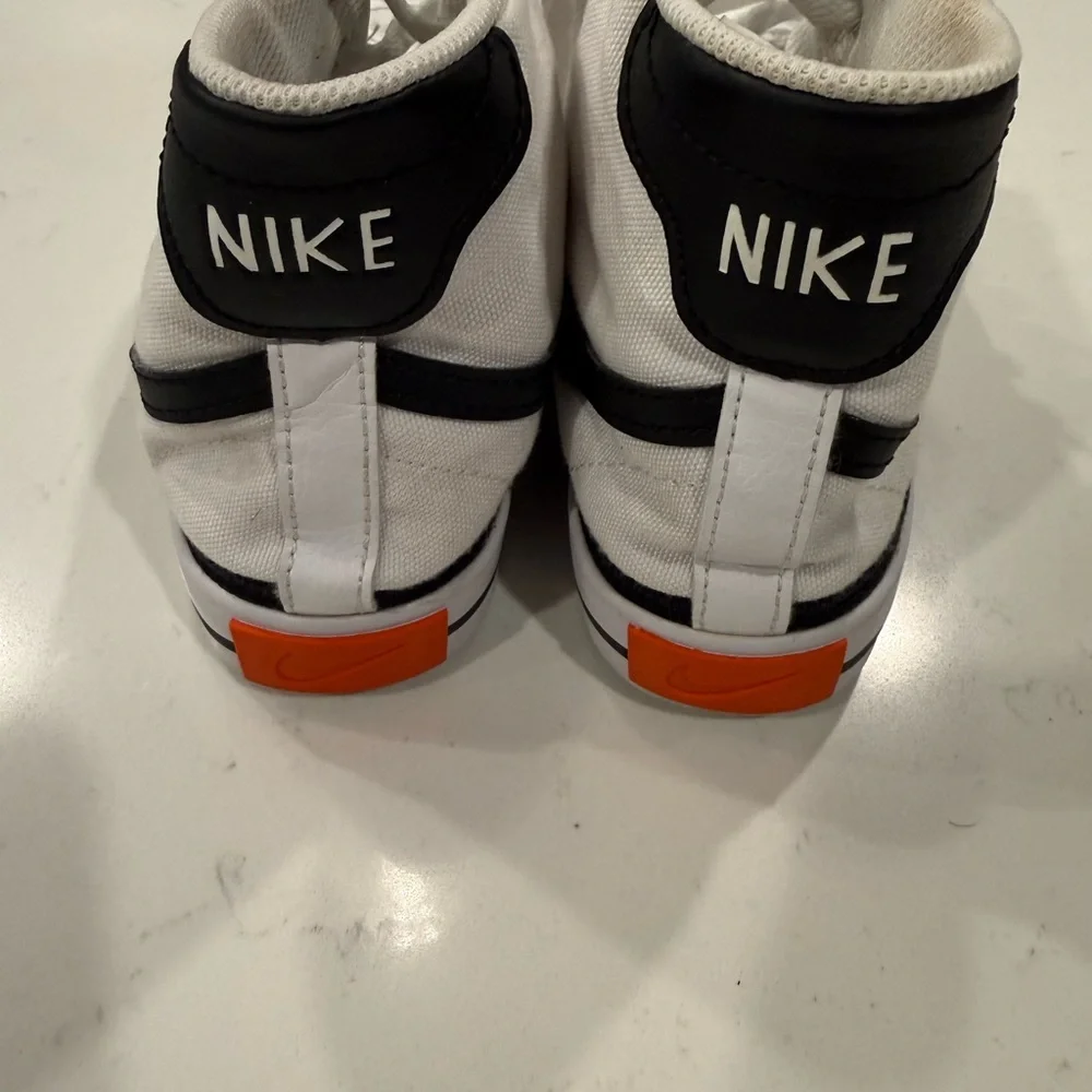 Nike Court Legacy Canvas Mid women’s size 7.5 white and black colorway - Picture 7 of 13
